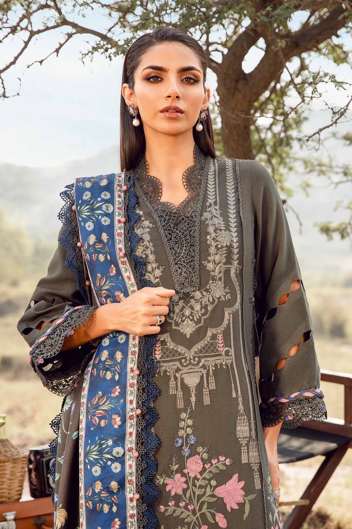 Maria B | M Prints Winter 24 | MPT-2401-A by Maria B - Designer Dress  - Type : Ladies Clothes - Available at Libayah - 100% Original 