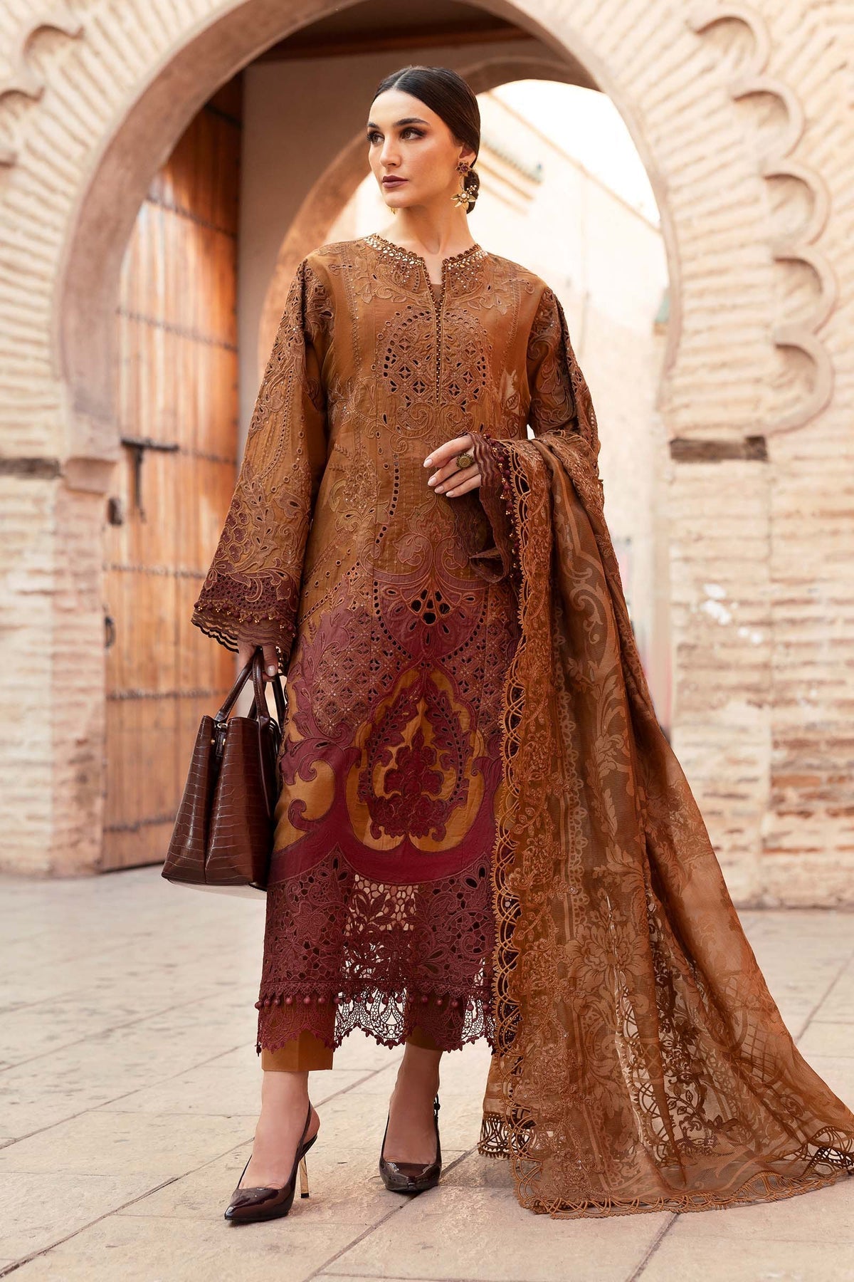 Maria B | Luxury Lawn 25 | D-2501-B by Maria B - Designer Dress - Type: Ladies Clothes - Available at Libayah - 100% Original