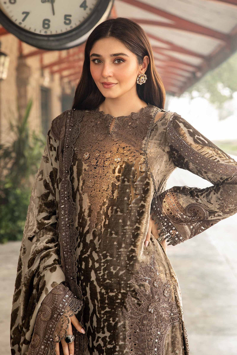 Maria B | Winter Luxe 24 | Velvet DL-1201 by Maria B - Designer Dress  - Type : Ladies Clothes - Available at Libayah - 100% Original 