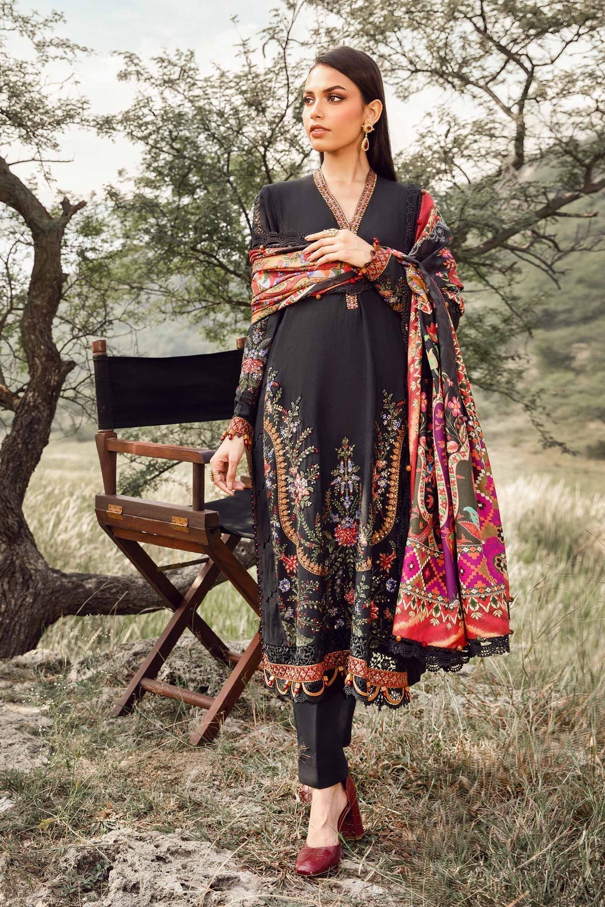 Maria B | M Prints Winter 24 | MPT-2402-B by Maria B - Designer Dress  - Type : Ladies Clothes - Available at Libayah - 100% Original 