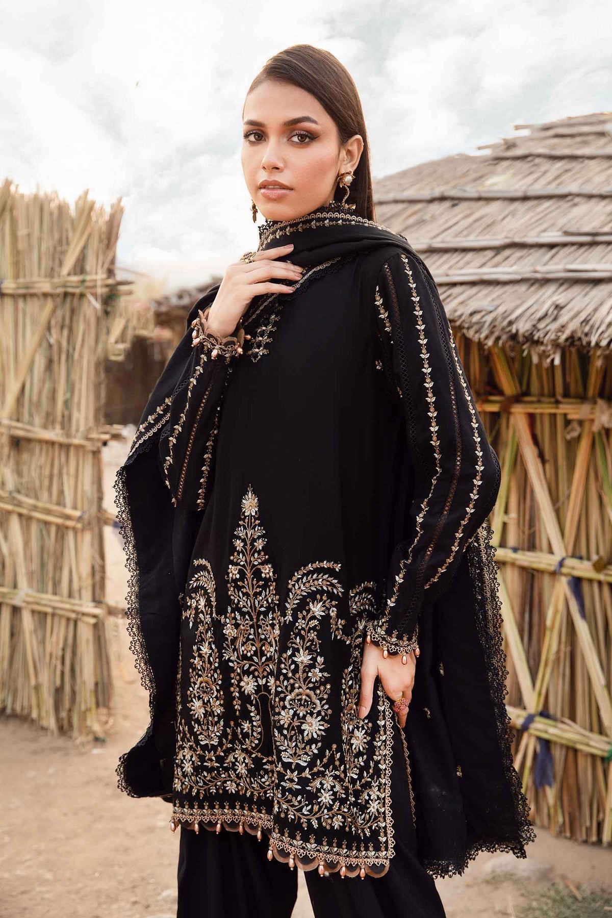 Maria B | M Prints Winter 24 | MPT-2403-B by Maria B - Designer Dress  - Type : Ladies Clothes - Available at Libayah - 100% Original 
