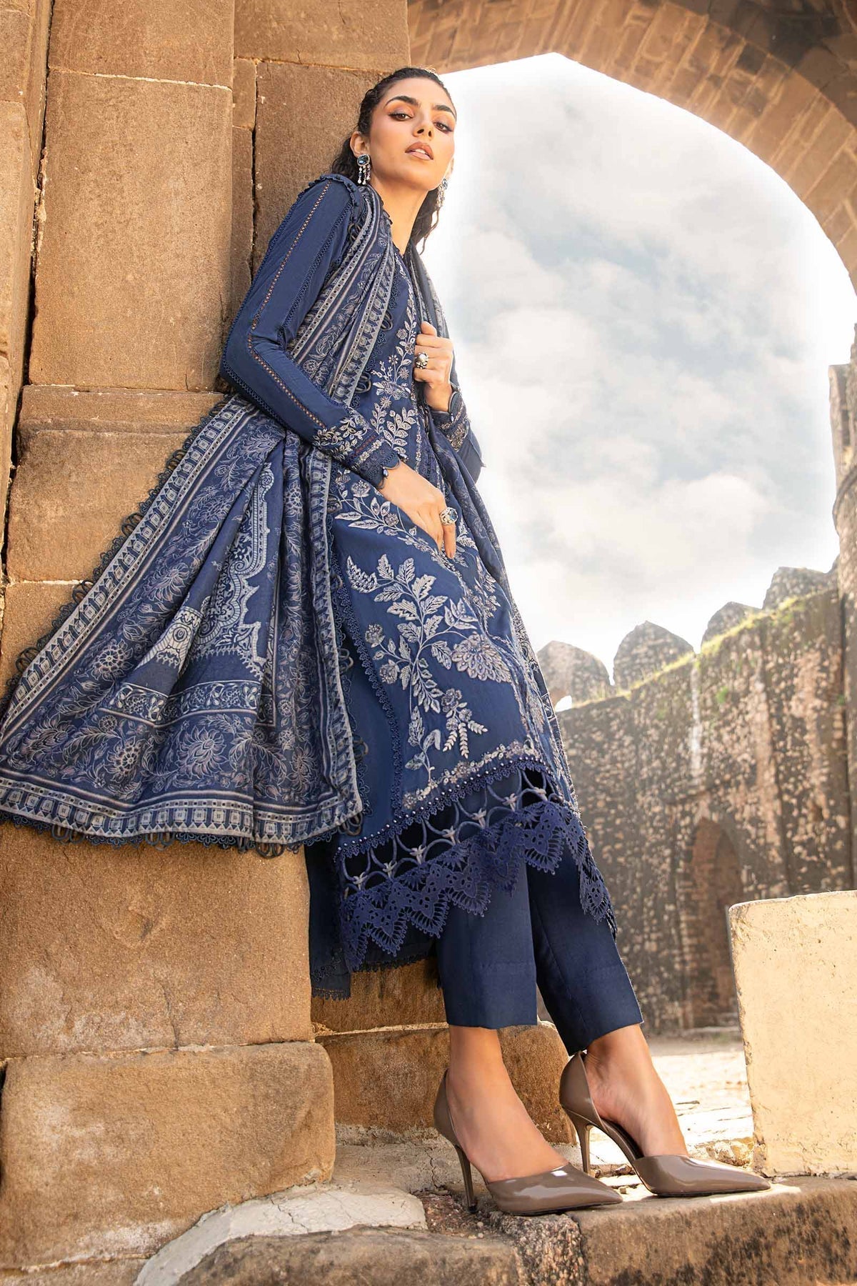 Maria B | M Prints Winter 24 | MPT-2404-B by Maria B - Designer Dress  - Type : Ladies Clothes - Available at Libayah - 100% Original 
