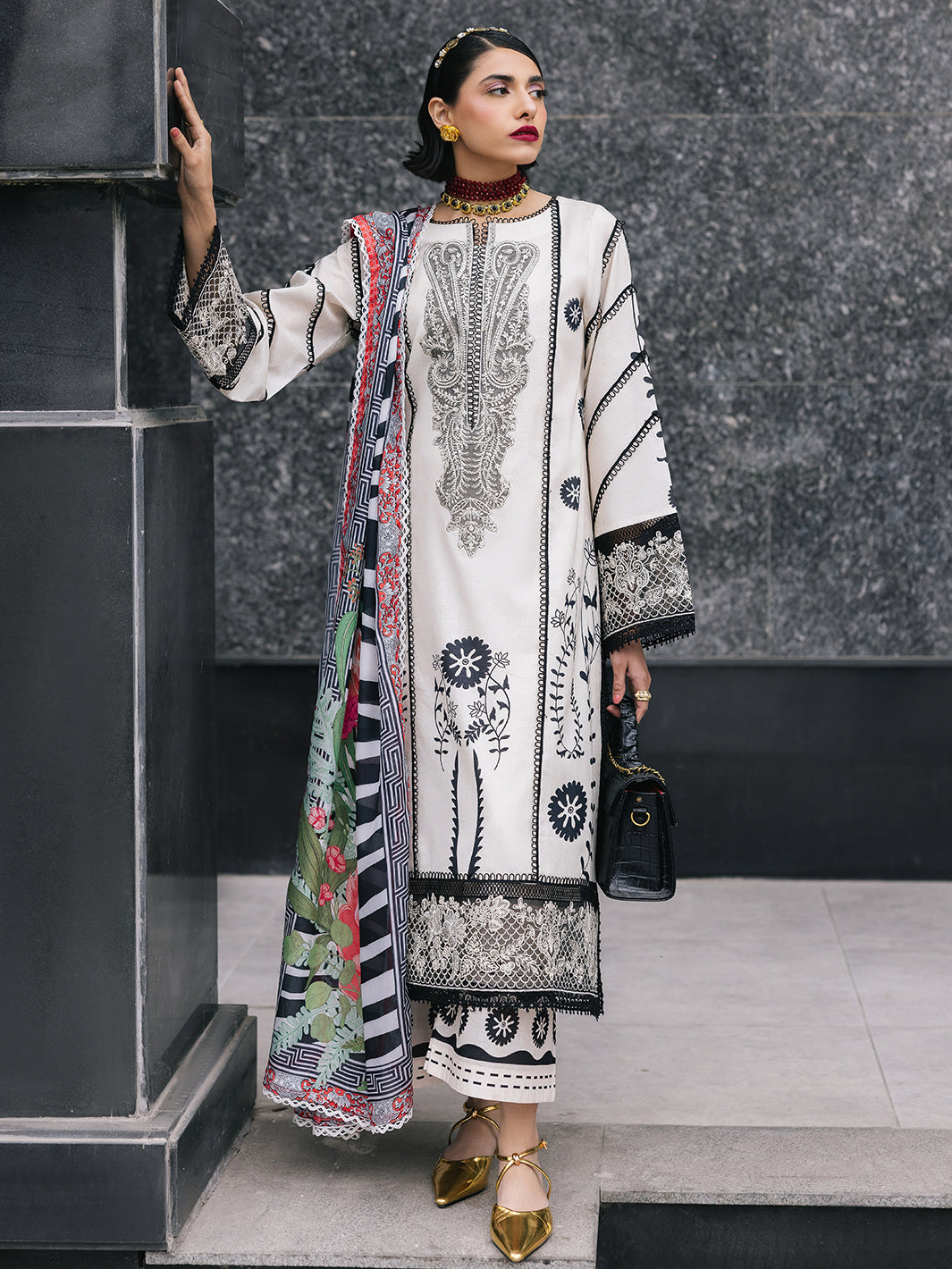 Mahnur | Broadway Luxury Lawn 25 | Freesia by Mahnur - Designer Dress - Type: Ladies Clothes - Available at Libayah - 100% Original
