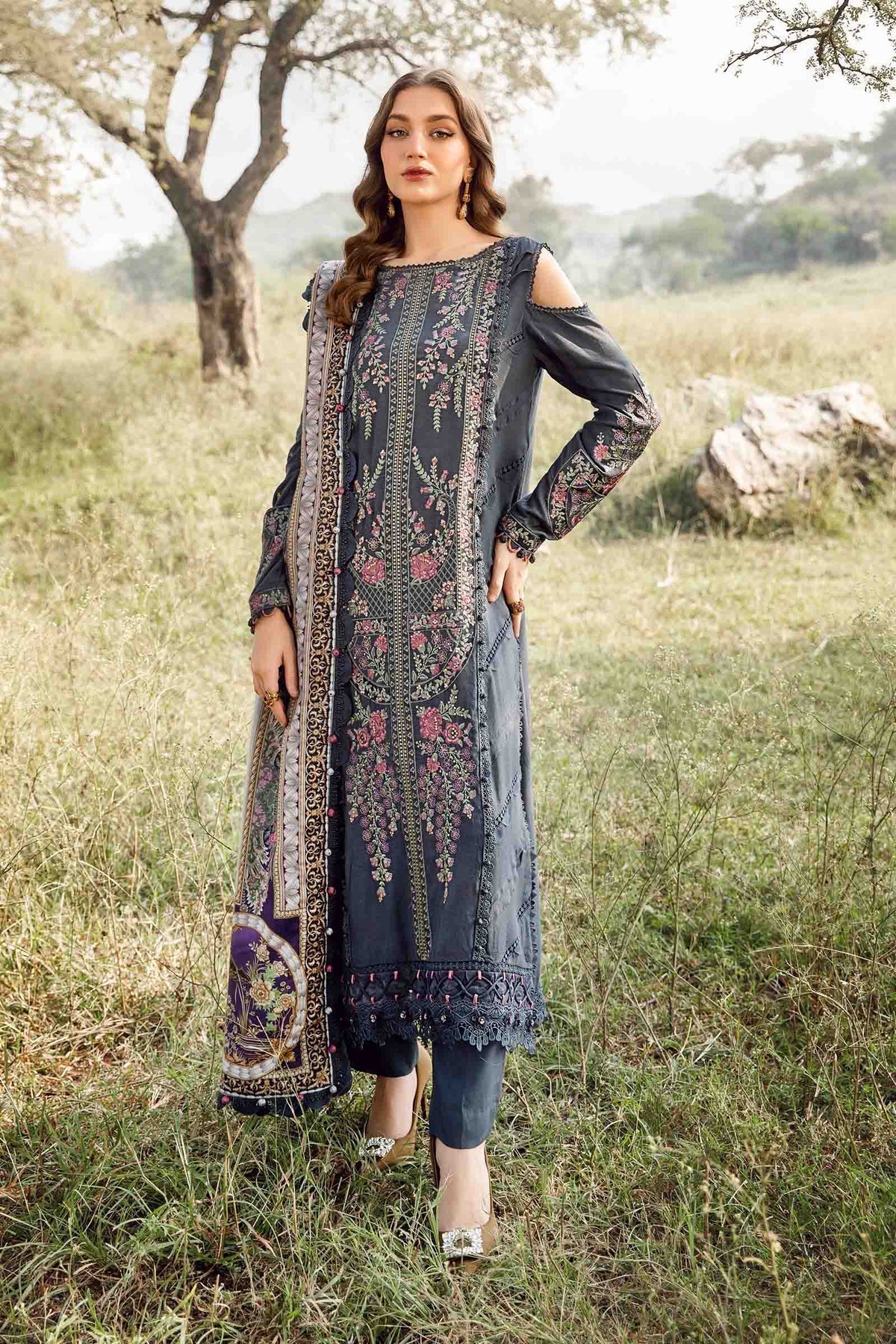 Maria B | M Prints Winter 24 | MPT-2406-A by Maria B - Designer Dress  - Type : Ladies Clothes - Available at Libayah - 100% Original 
