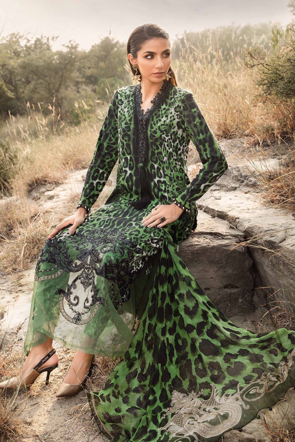 Maria B | M Prints Winter 24 | MPT-2409-A by Maria B - Designer Dress  - Type : Ladies Clothes - Available at Libayah - 100% Original 