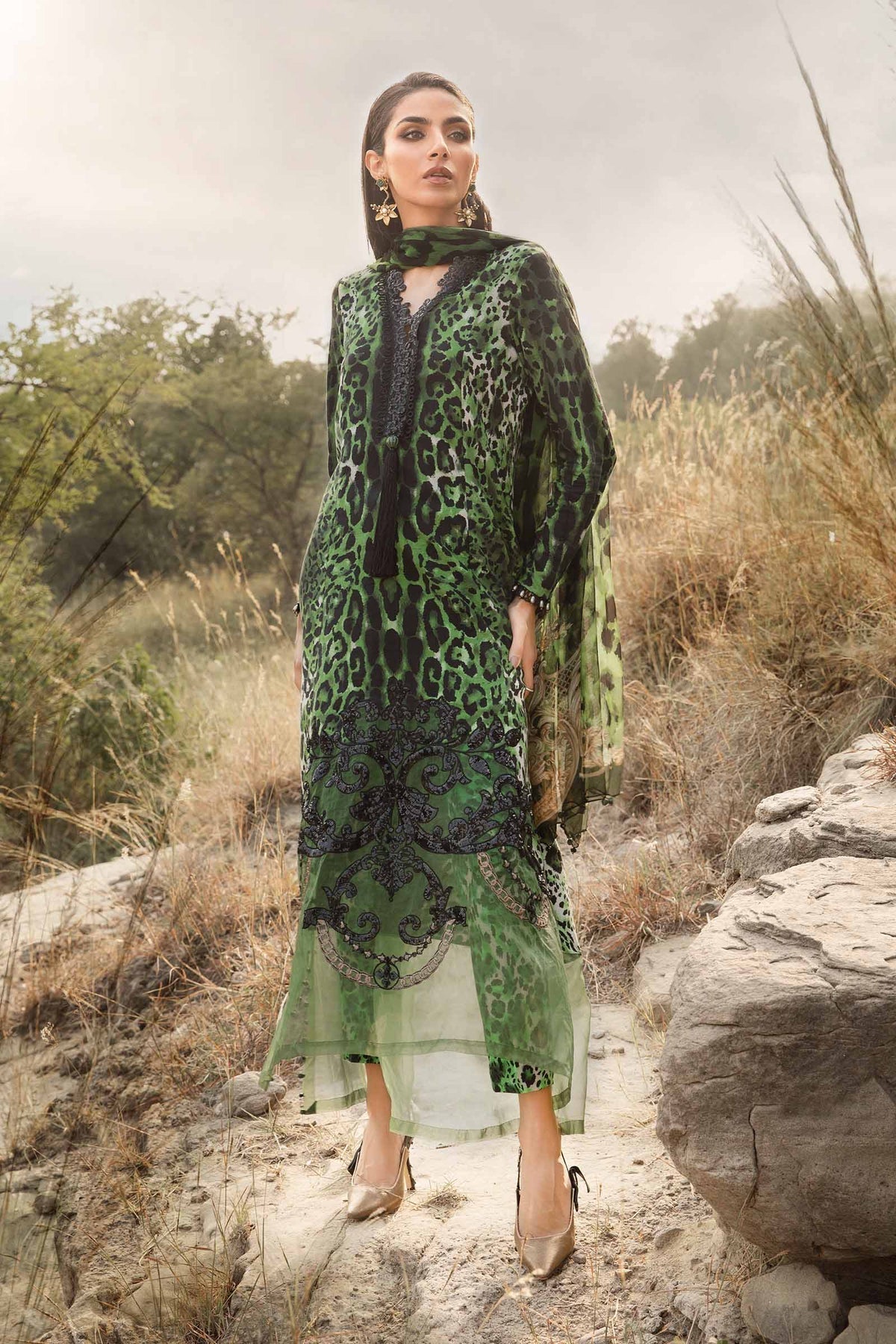 Maria B | M Prints Winter 24 | MPT-2409-A by Maria B - Designer Dress  - Type : Ladies Clothes - Available at Libayah - 100% Original 