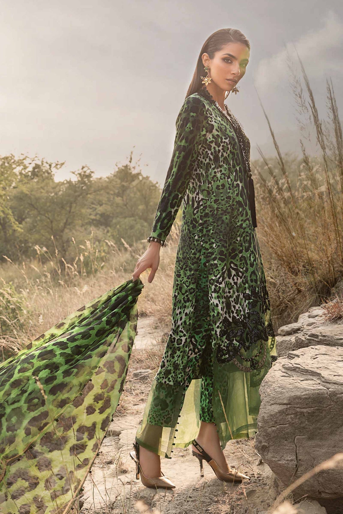 Maria B | M Prints Winter 24 | MPT-2409-A by Maria B - Designer Dress  - Type : Ladies Clothes - Available at Libayah - 100% Original 