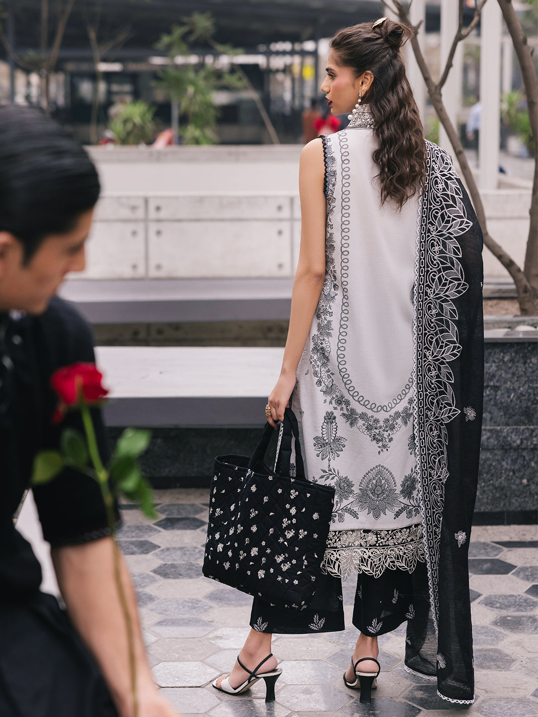 Mahnur | Broadway Luxury Lawn 25 | Daisy by Mahnur - Designer Dress - Type: Ladies Clothes - Available at Libayah - 100% Original