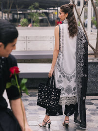 Mahnur | Broadway Luxury Lawn 25 | Daisy by Mahnur - Designer Dress - Type: Ladies Clothes - Available at Libayah - 100% Original