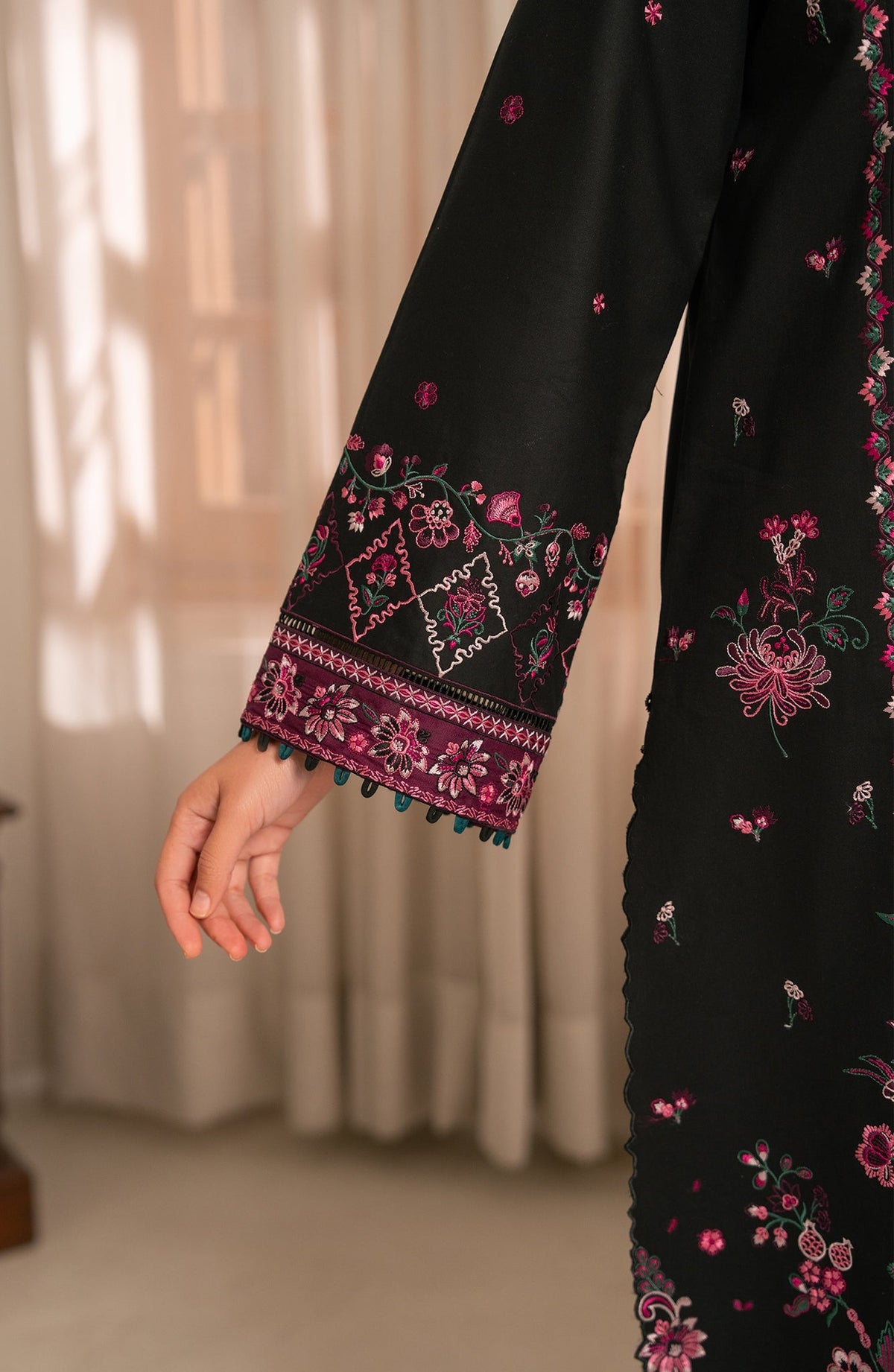 Seran | Luxury Lawn | Zahr by Seran - Designer Dress  - Type : Ladies Clothes - Available at Libayah - 100% Original 