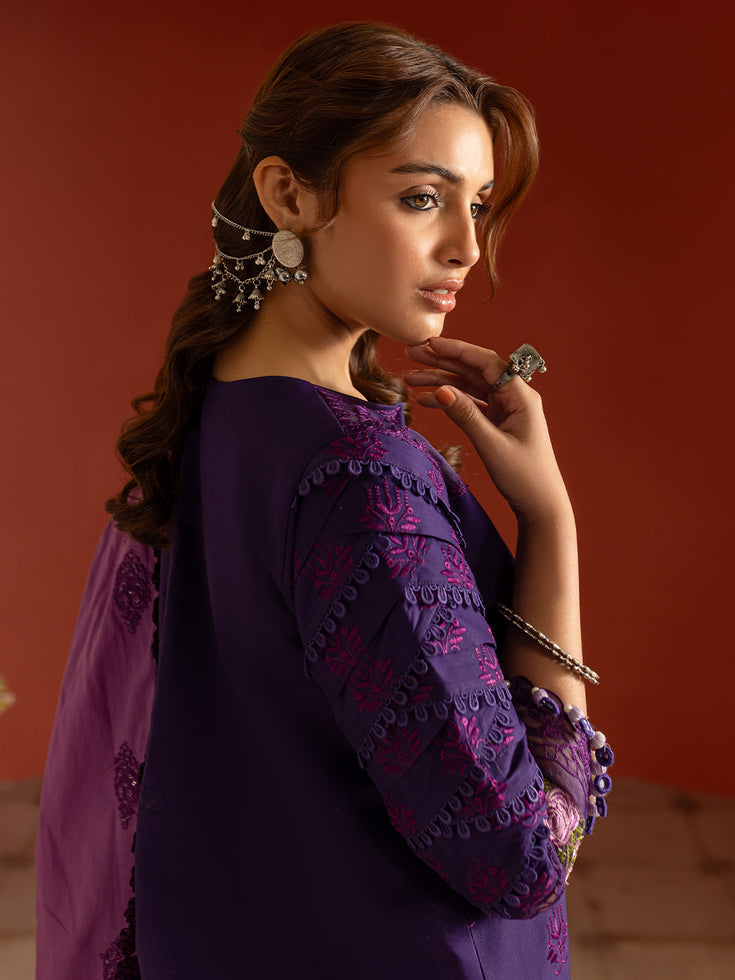 Parishay | Dastan e Noor Lawn | DSC-05 by Parishay - Designer Dress - Type: Ladies Clothes - Available at Libayah - 100% Original