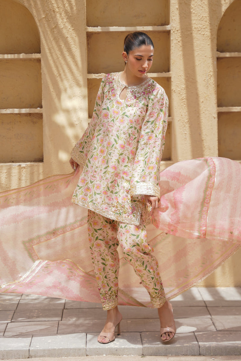 Sania Maskatiya | Eid ul Adha Edit | Syra - by Libayah - Registered Vendor of : Sania Maskatiya - 100% Original Designer Dress