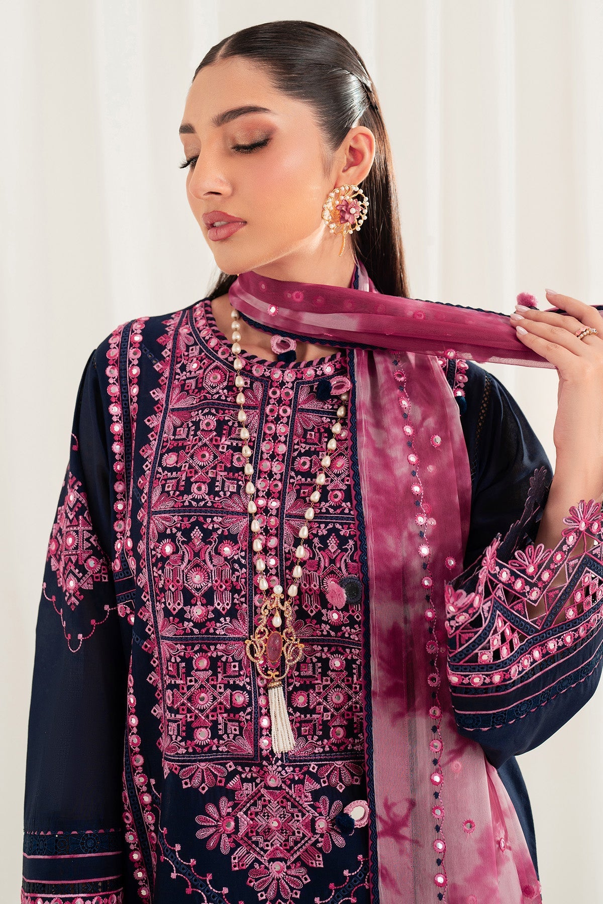 Jazmin | Iris Luxury Lawn 25 | IL'25-D01 by Jazmin - Designer Dress - Type: Ladies Clothes - Available at Libayah - 100% Original