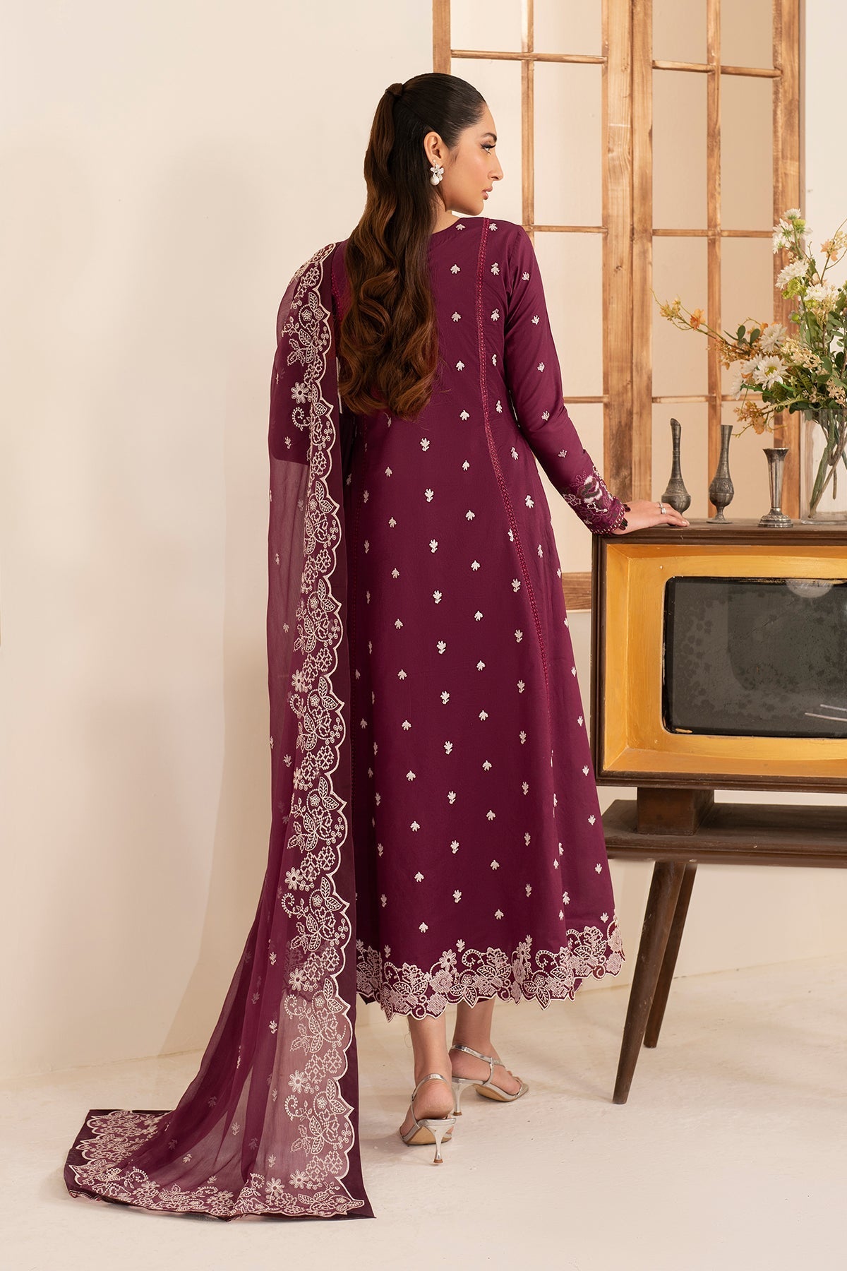 Zarif | Lamhay Luxury Eid Lawn 25 | 08 TEHMEEN by Zarif - Designer Dress - Type: Ladies Clothes - Available at Libayah - 100% Original