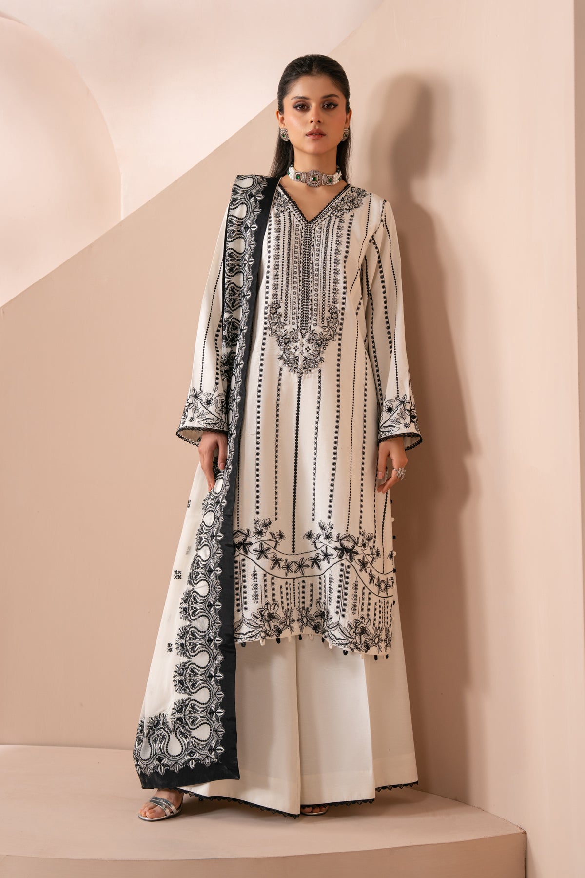 Xenia Formals | Zaeva Formals | OMAVI by Xenia Formals - Designer Dress  - Type : Ladies Clothes - Available at Libayah - 100% Original 