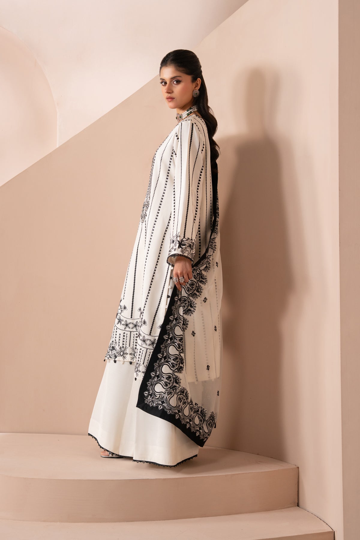 Xenia Formals | Zaeva Formals | OMAVI by Xenia Formals - Designer Dress  - Type : Ladies Clothes - Available at Libayah - 100% Original 