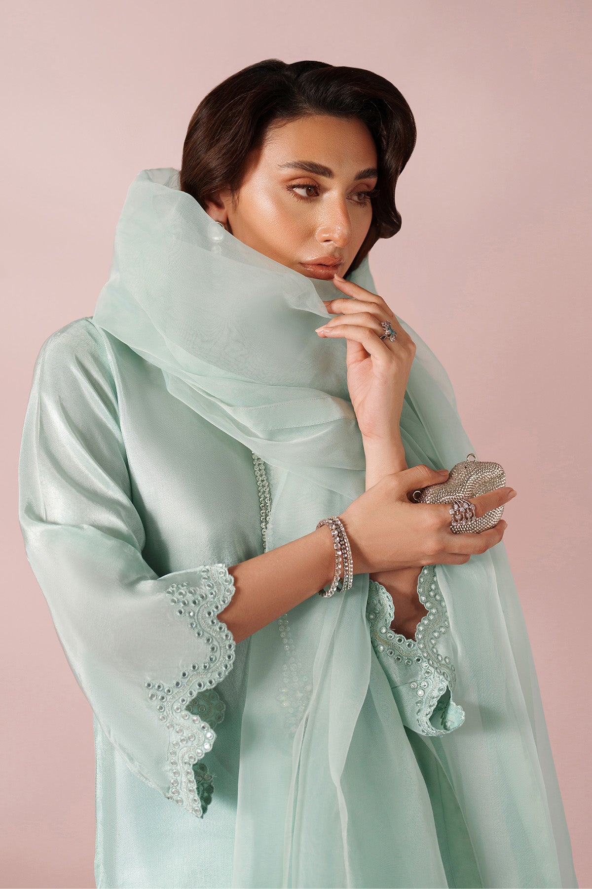RTW1030 – authentic Pakistani dress from the Alizeh Ready to Wear collection for women in the UK.