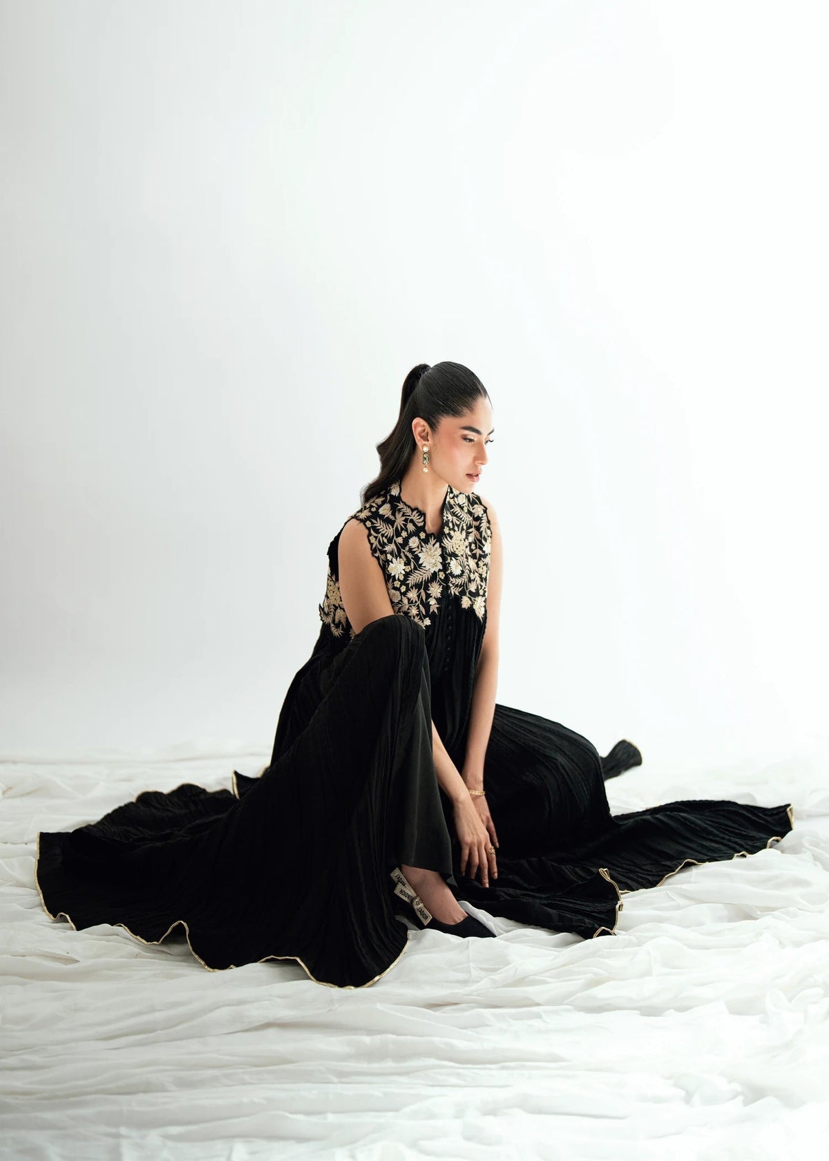 Umsha | Jardin De Luxe |  Onxy Willow by Umsha - Designer Dress  - Type : Ladies Clothes - Available at Libayah - 100% Original 