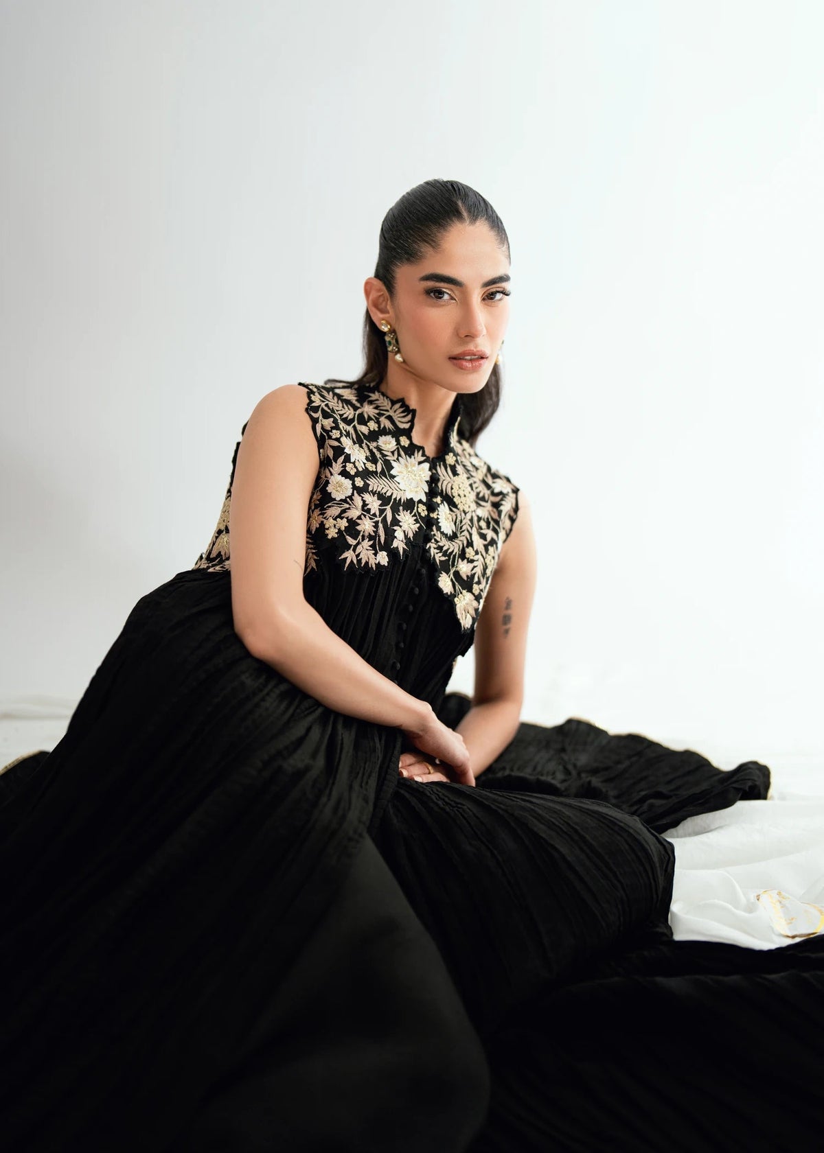 Umsha | Jardin De Luxe |  Onxy Willow by Umsha - Designer Dress  - Type : Ladies Clothes - Available at Libayah - 100% Original 