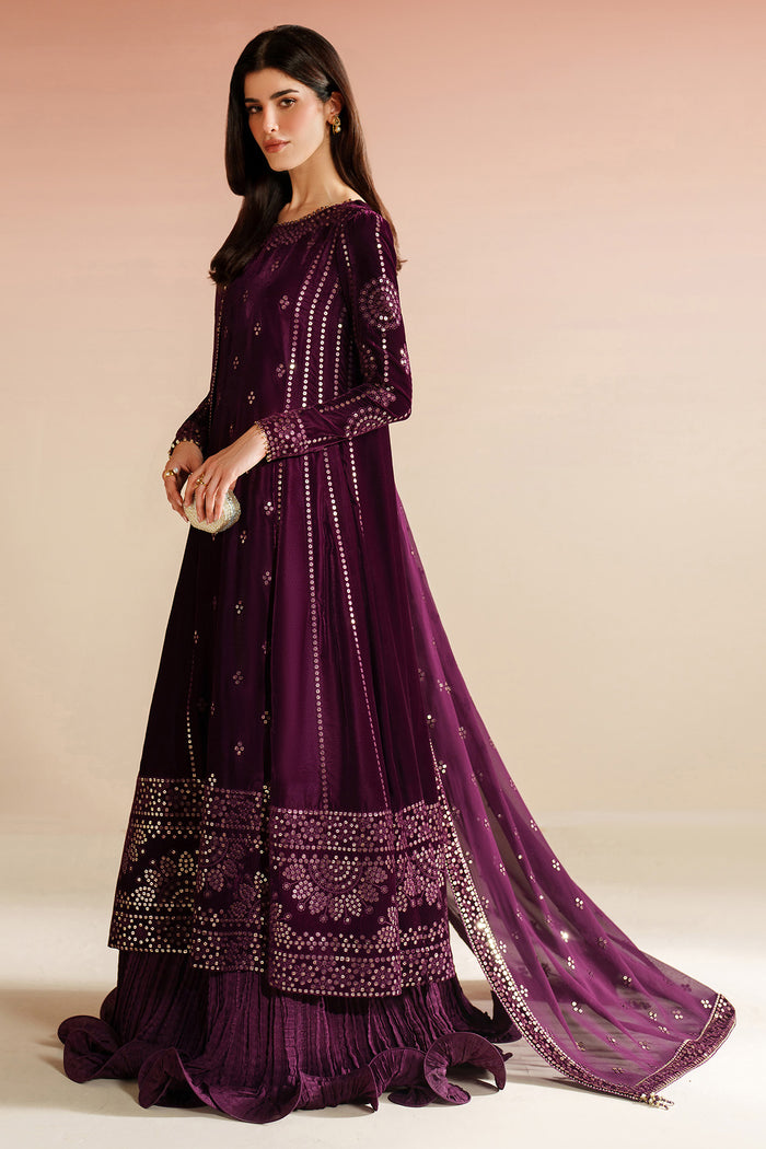 VVF D-1 – authentic Pakistani formal dress from the Jazmin Velvet Vogue 25 collection for women in the UK.