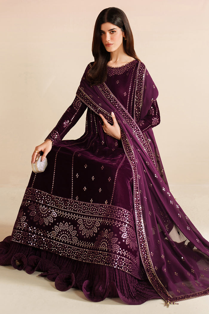 VVF D-1 – authentic Pakistani formal dress from the Jazmin Velvet Vogue 25 collection for women in the UK.