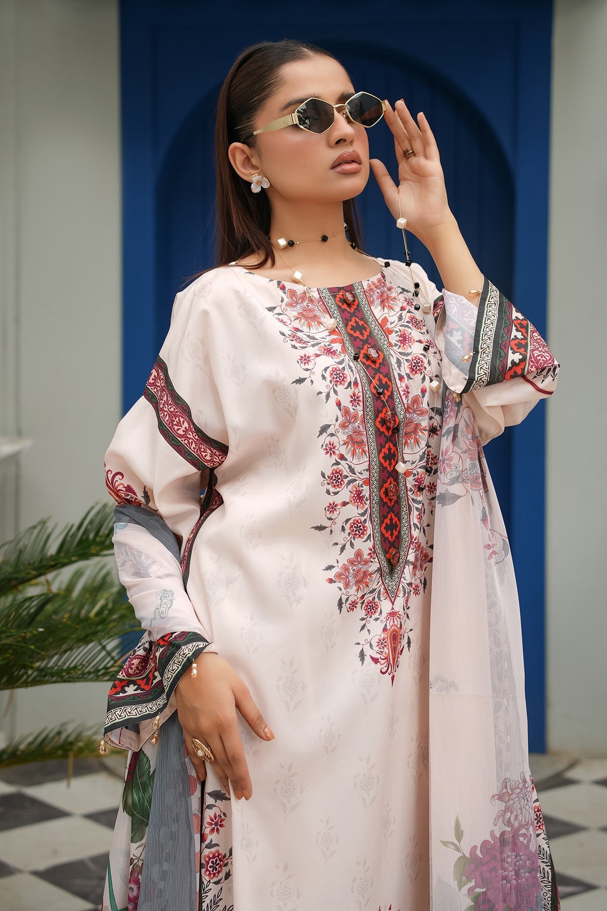 Maryams | Lawn Edit 26 | Iris by Maryams - Designer Dress  - Type : Ladies Clothes - Available at Libayah - 100% Original 