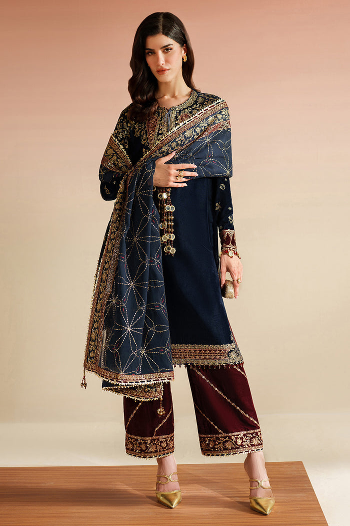 VVF D-7 – authentic Pakistani formal dress from the Jazmin Velvet Vogue 25 collection for women in the UK.