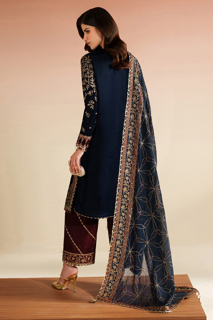 VVF D-7 – authentic Pakistani formal dress from the Jazmin Velvet Vogue 25 collection for women in the UK.