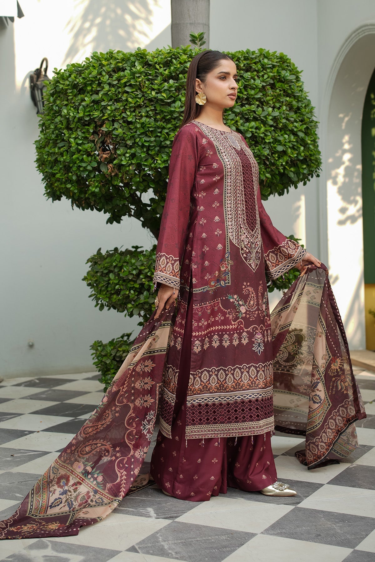 Maryams | Lawn Edit 26 | Bloom by Maryams - Designer Dress  - Type : Ladies Clothes - Available at Libayah - 100% Original 