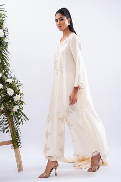 Amna Arshad | Zolu Collection 24 | Zimmer by Amna Arshad - Designer Dress - Type: Luxury - Available at Libayah - 100% Original