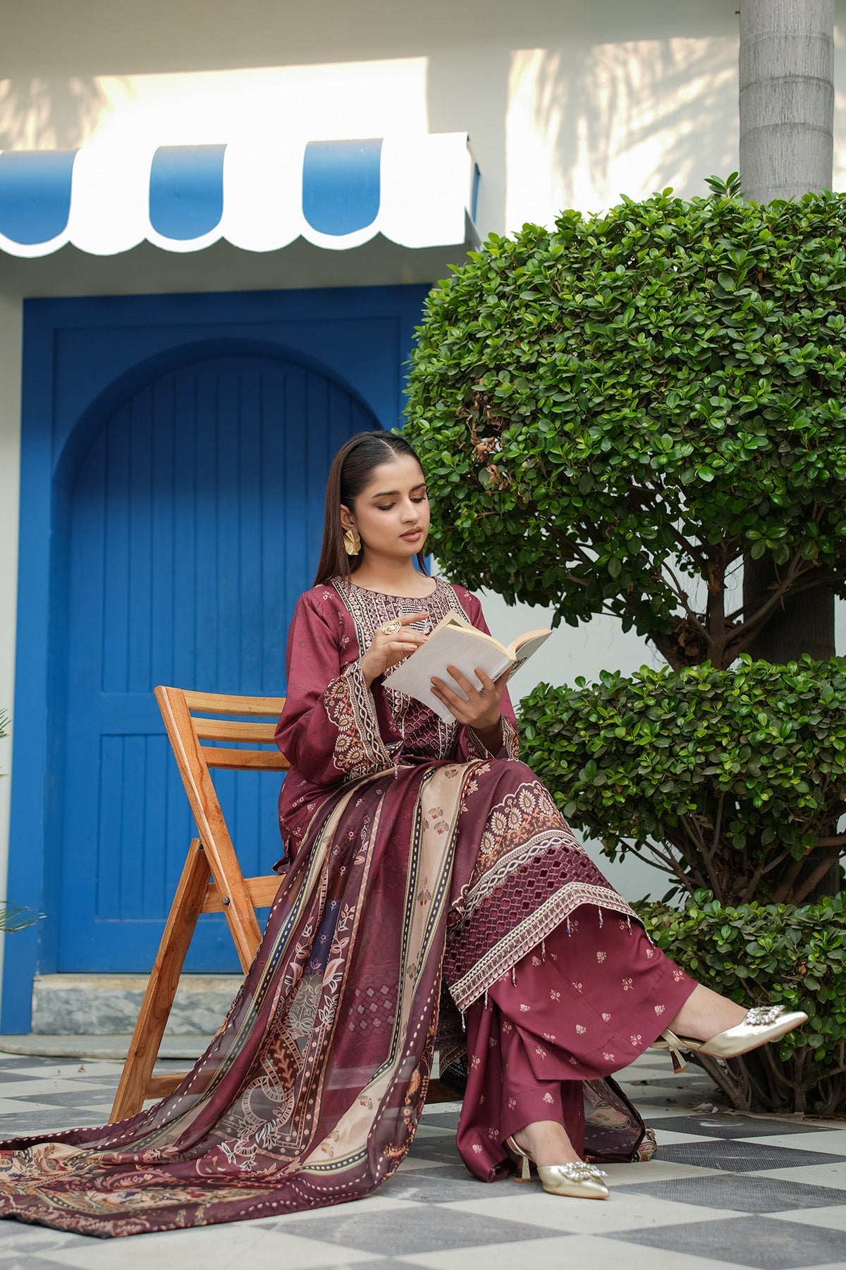 Maryams | Lawn Edit 26 | Bloom by Maryams - Designer Dress  - Type : Ladies Clothes - Available at Libayah - 100% Original 
