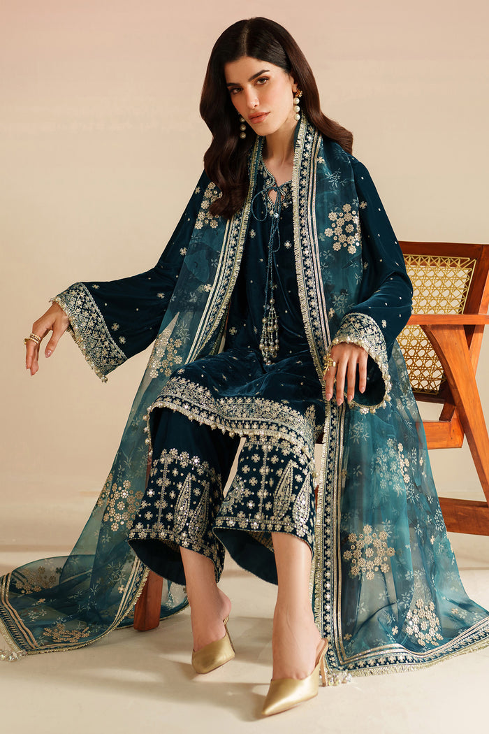 VVF D-2 – authentic Pakistani formal dress from the Jazmin Velvet Vogue 25 collection for women in the UK.