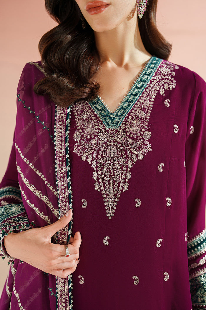 VVF D-6 – authentic Pakistani formal dress from the Jazmin Velvet Vogue 25 collection for women in the UK.
