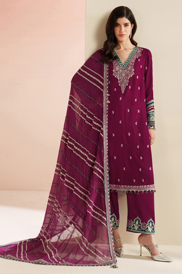 VVF D-6 – authentic Pakistani formal dress from the Jazmin Velvet Vogue 25 collection for women in the UK.