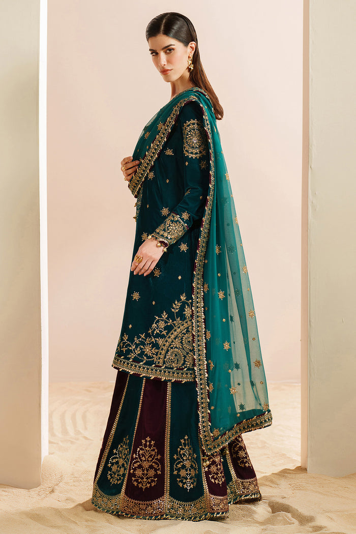 VVF D-8 – authentic Pakistani formal dress from the Jazmin Velvet Vogue 25 collection for women in the UK.