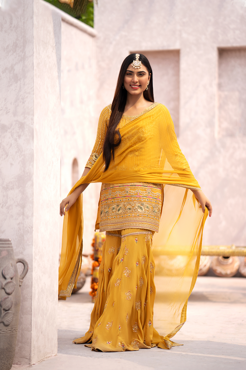 Erum Khan | Sakhiyan Formals | GENDA by Erum Khan - Designer Dress - Type: Formal - Available at Libayah - 100% Original