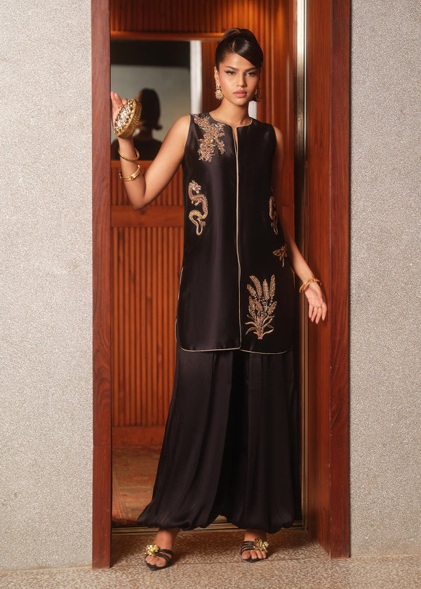 Mahum Asad | Private Hour | Roast - by Libayah - Registered Vendor of : Mahum Asad - 100% Original Designer Dress