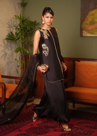 Mahum Asad | Private Hour | Roast - by Libayah - Registered Vendor of : Mahum Asad - 100% Original Designer Dress