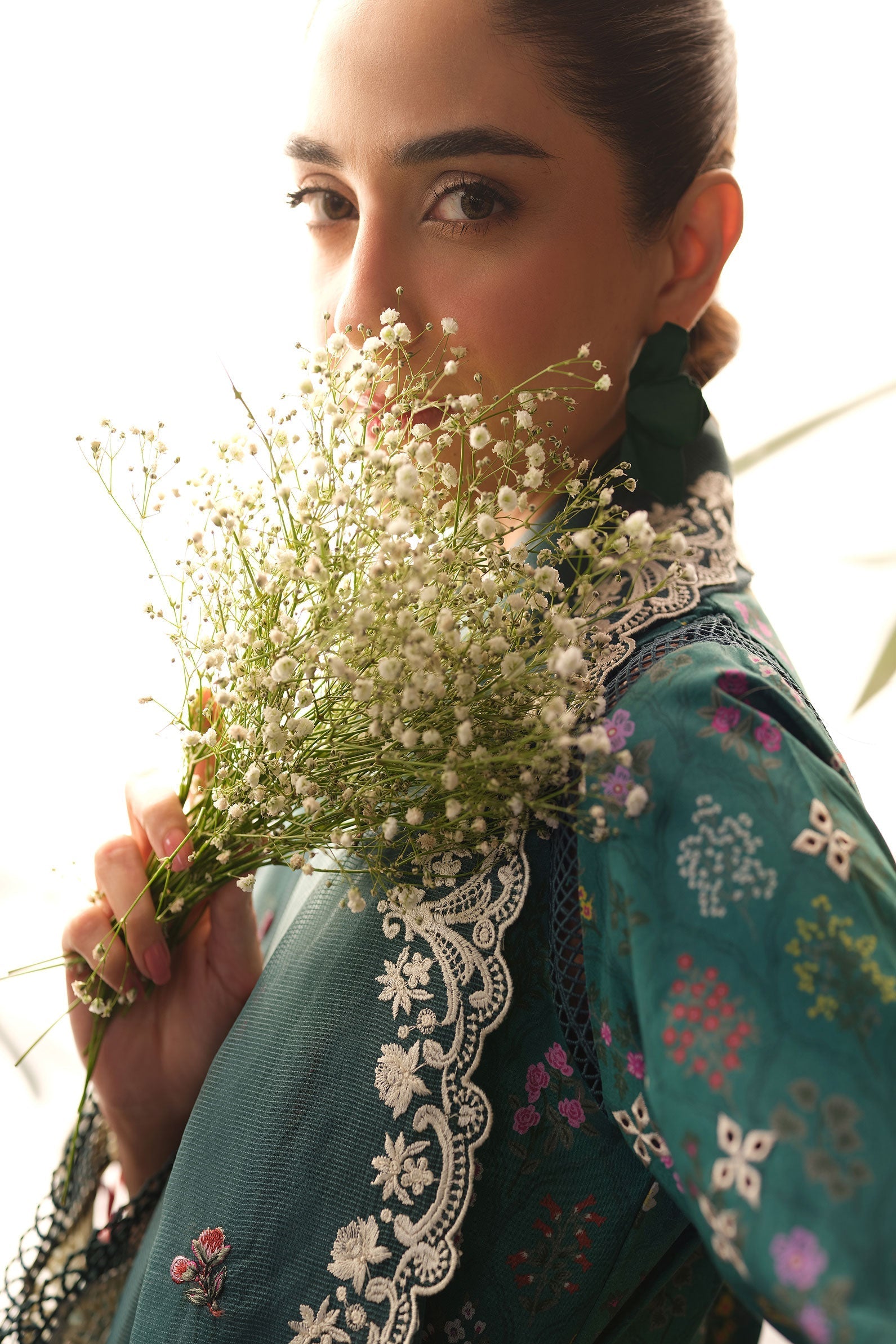 Maryam Hussain | Luxury Lawn 25 | Seashell by Maryam Hussain - Designer Dress - Type: Ladies Clothes - Available at Libayah - 100% Original