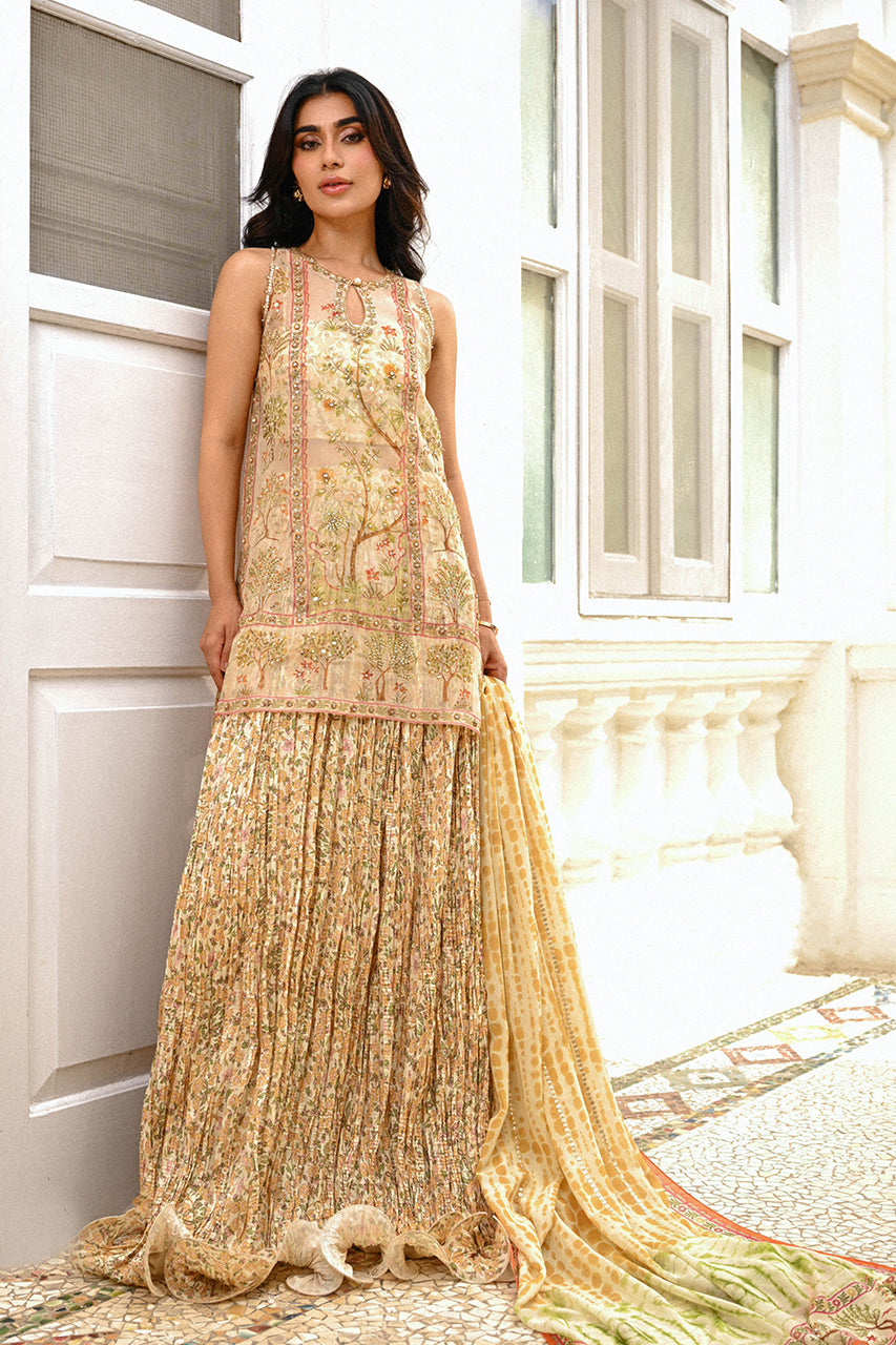 Sania Maskatiya | Fall Festive Glimmer |Nishka