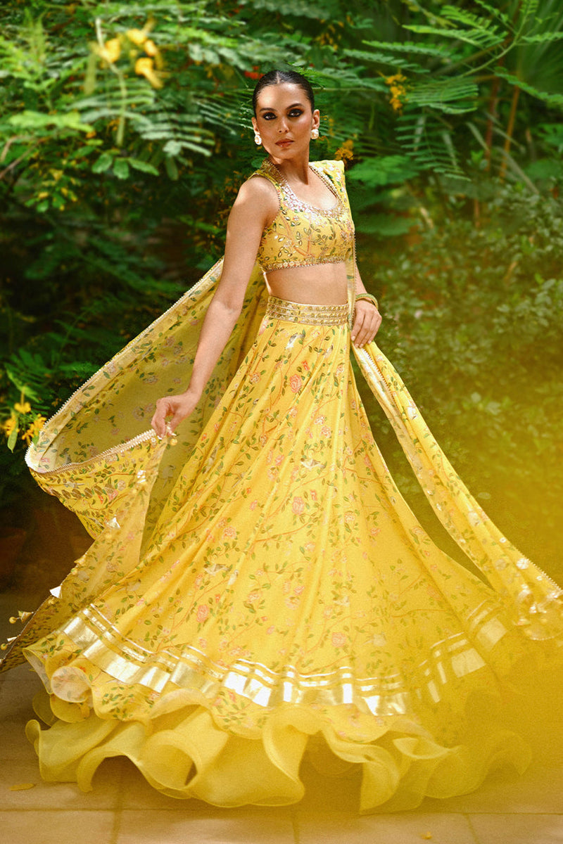 Soni – authentic Pakistani formal dress from the Sania Maskatiya Fall Festive Glimmer collection for women in the UK