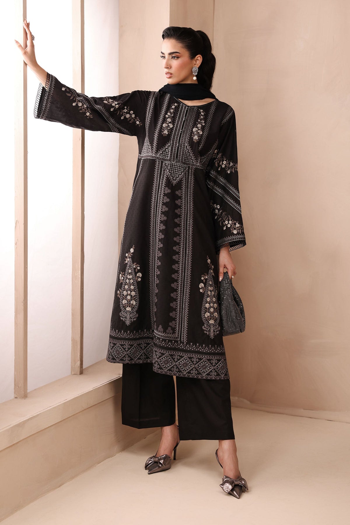 Maria B | Luxury Winter Pret 25 | DW-MN25-10-Black by Maria B - Designer Dress  - Type : Ladies Clothes - Available at Libayah - 100% Original 