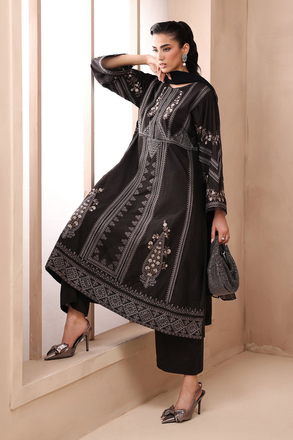 Maria B | Luxury Winter Pret 25 | DW-MN25-10-Black by Maria B - Designer Dress  - Type : Ladies Clothes - Available at Libayah - 100% Original 