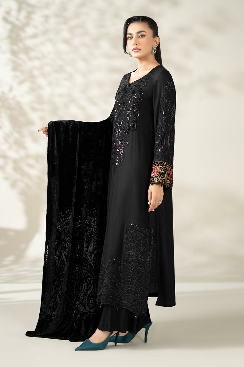 Maria B | Luxury Winter Pret 25 | DW-W25-20-Black by Maria B - Designer Dress  - Type : Ladies Clothes - Available at Libayah - 100% Original 