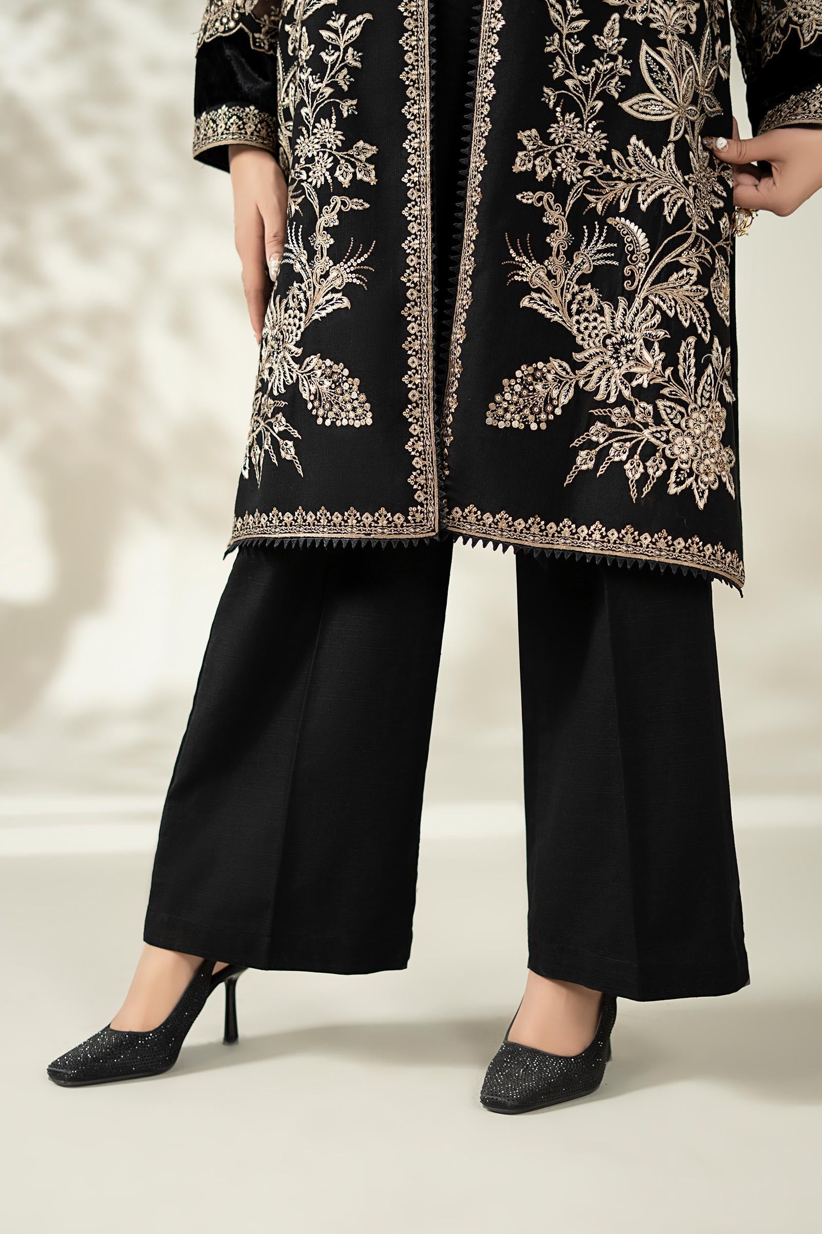 Maria B | Luxury Winter Pret 25 | DW-W25-43-Black by Maria B - Designer Dress  - Type : Ladies Clothes - Available at Libayah - 100% Original 