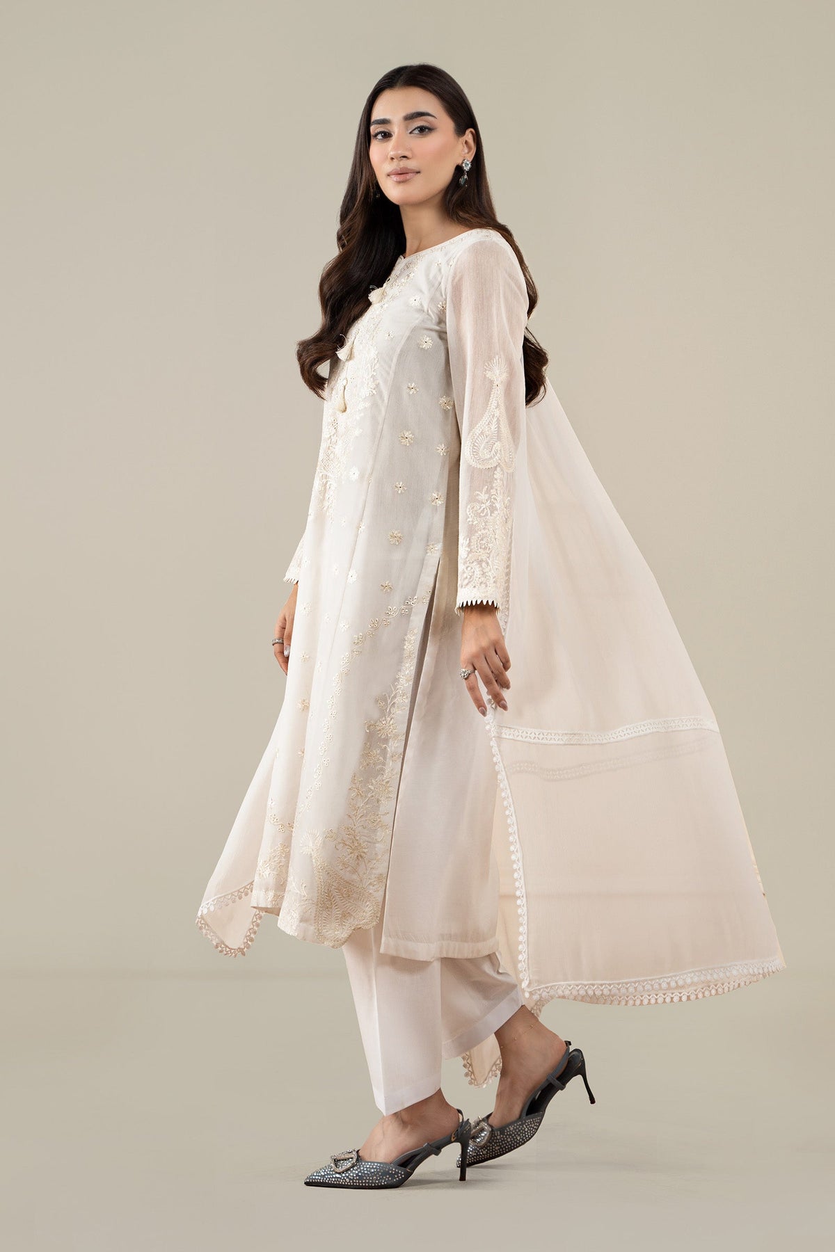 Maria B | Luxury Winter Pret 25 | DW-EA25-76-Off White by Maria B - Designer Dress  - Type : Ladies Clothes - Available at Libayah - 100% Original 