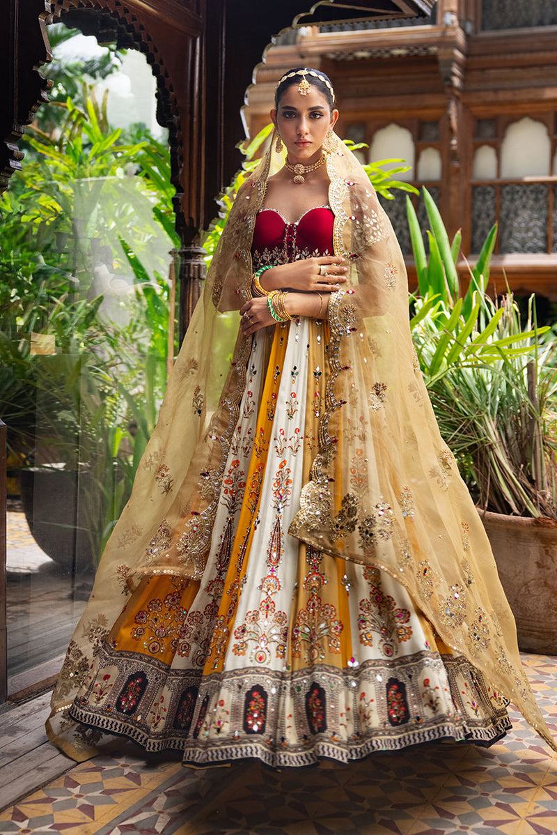 Deepak Perwani | Jaipur Heritage Wedding Wear | Ktd4091 by Deepak Perwani - Designer Dress - Type: Ladies Clothes - Available at Libayah - 100% Original
