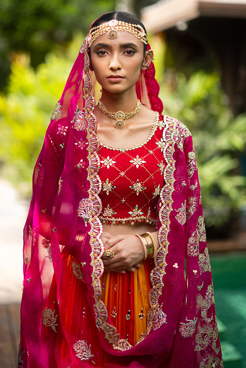 Deepak Perwani | Jaipur Heritage Wedding Wear | Ktd4088 by Deepak Perwani - Designer Dress - Type: Ladies Clothes - Available at Libayah - 100% Original