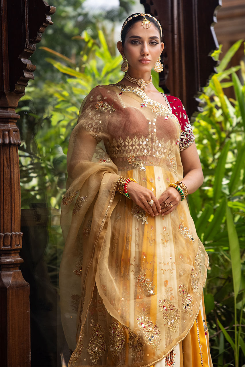 Deepak Perwani | Jaipur Heritage Wedding Wear | Ktd4091 by Deepak Perwani - Designer Dress - Type: Ladies Clothes - Available at Libayah - 100% Original