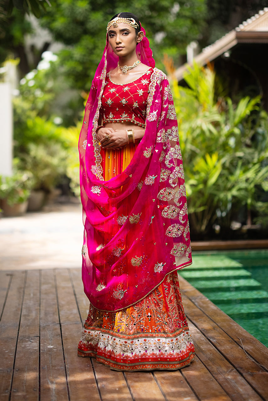 Deepak Perwani | Jaipur Heritage Wedding Wear | Ktd4088 by Deepak Perwani - Designer Dress - Type: Ladies Clothes - Available at Libayah - 100% Original